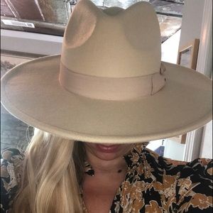 Lack of color hat lookalike- HALF THE PRICE